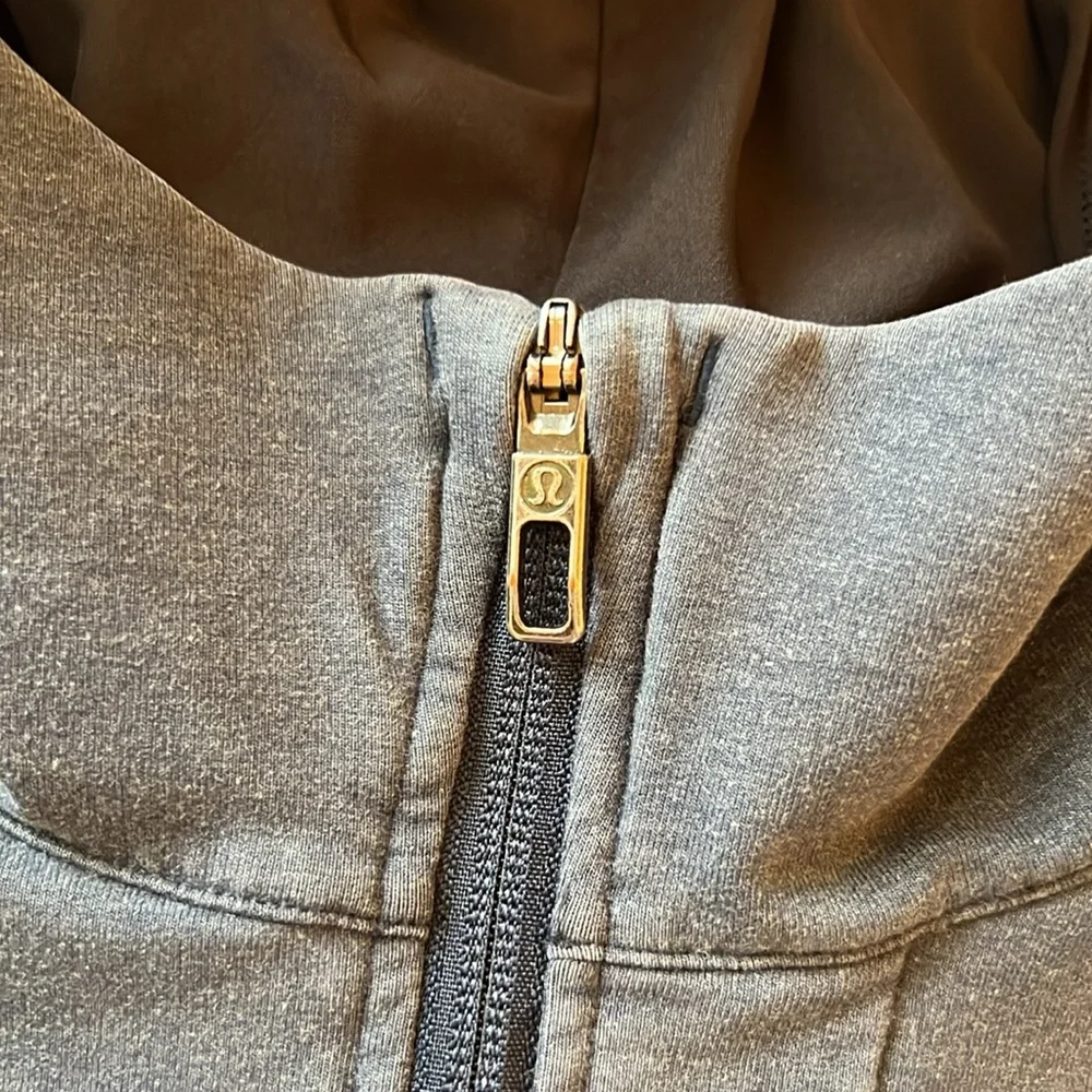 Lululemon Full Zip Hooded Jacket - Picture 4 of 6